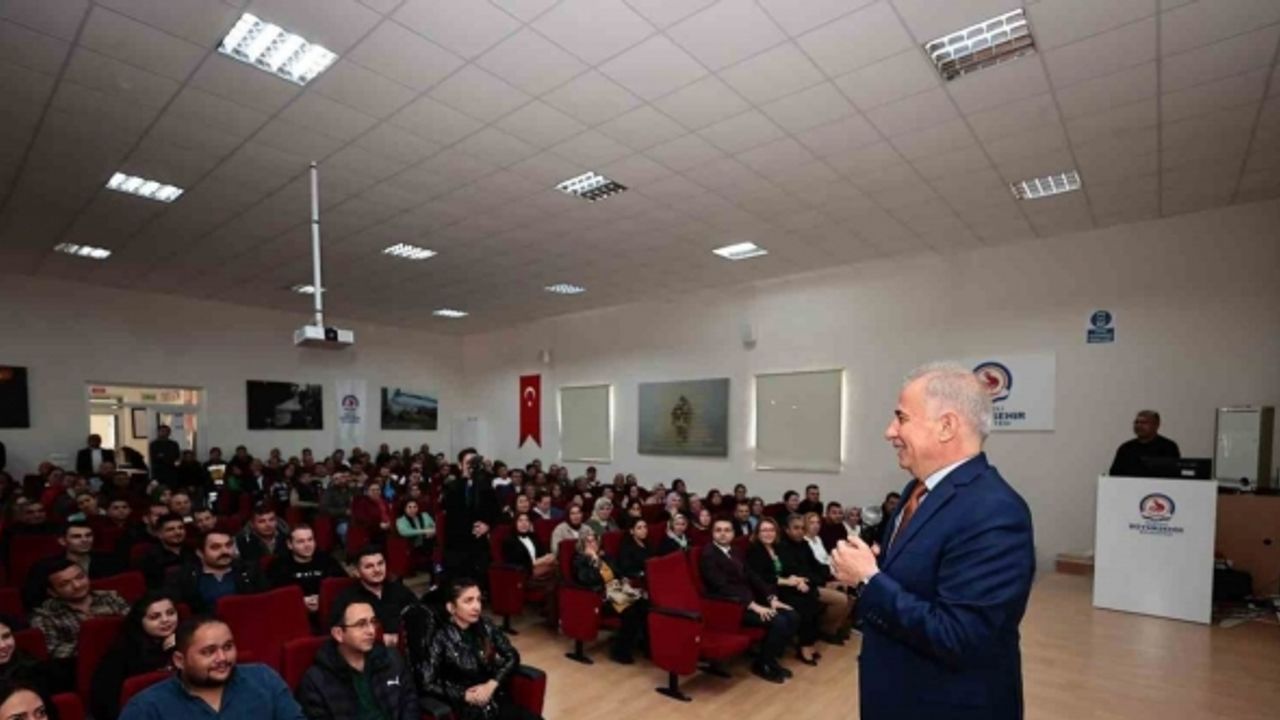 Başkan Zolan, ihtiyaç sahiplerinin yardımına koşan iyilik melekleriyle buluştu