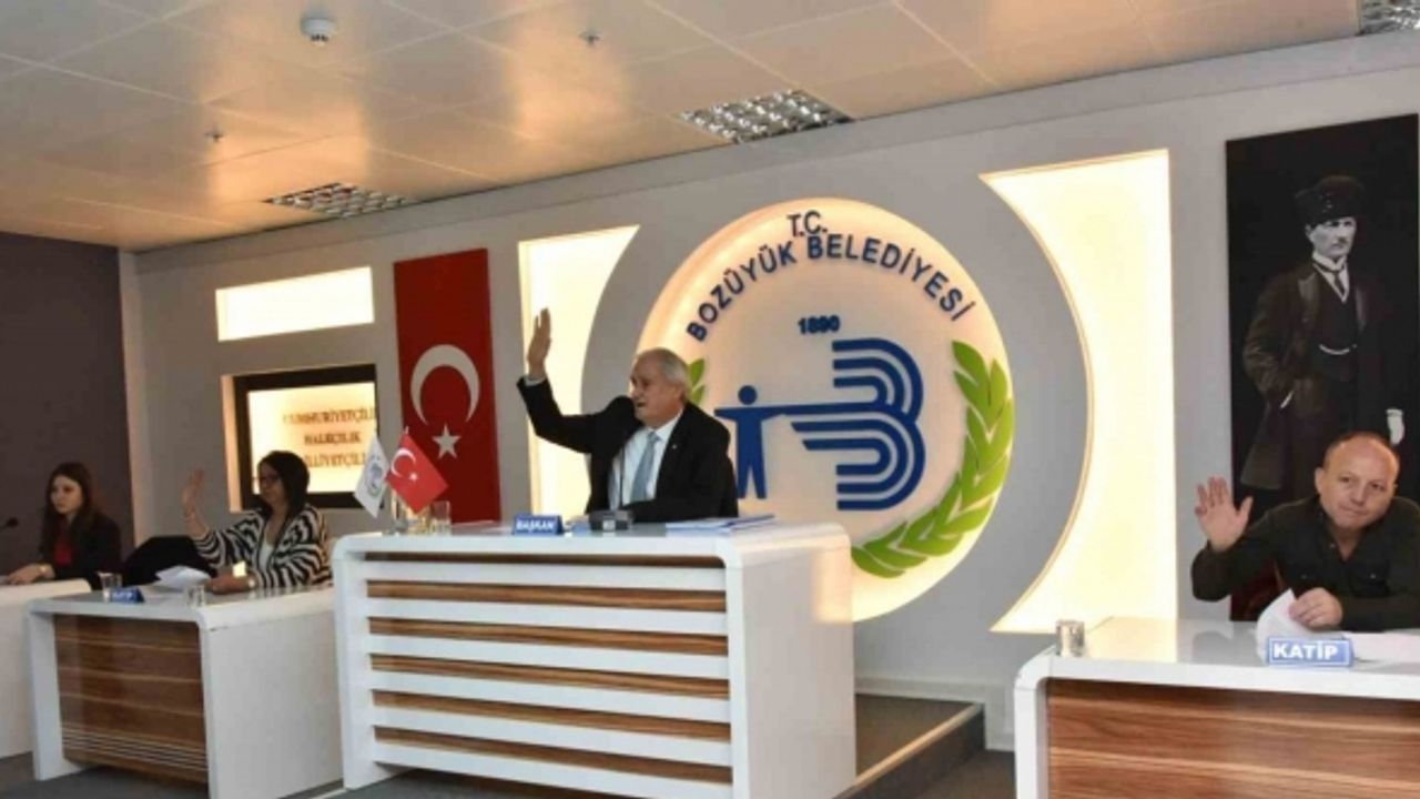 Bozüyük’te Belediye Bütçesi 900 milyon TL olarak kabil edildi