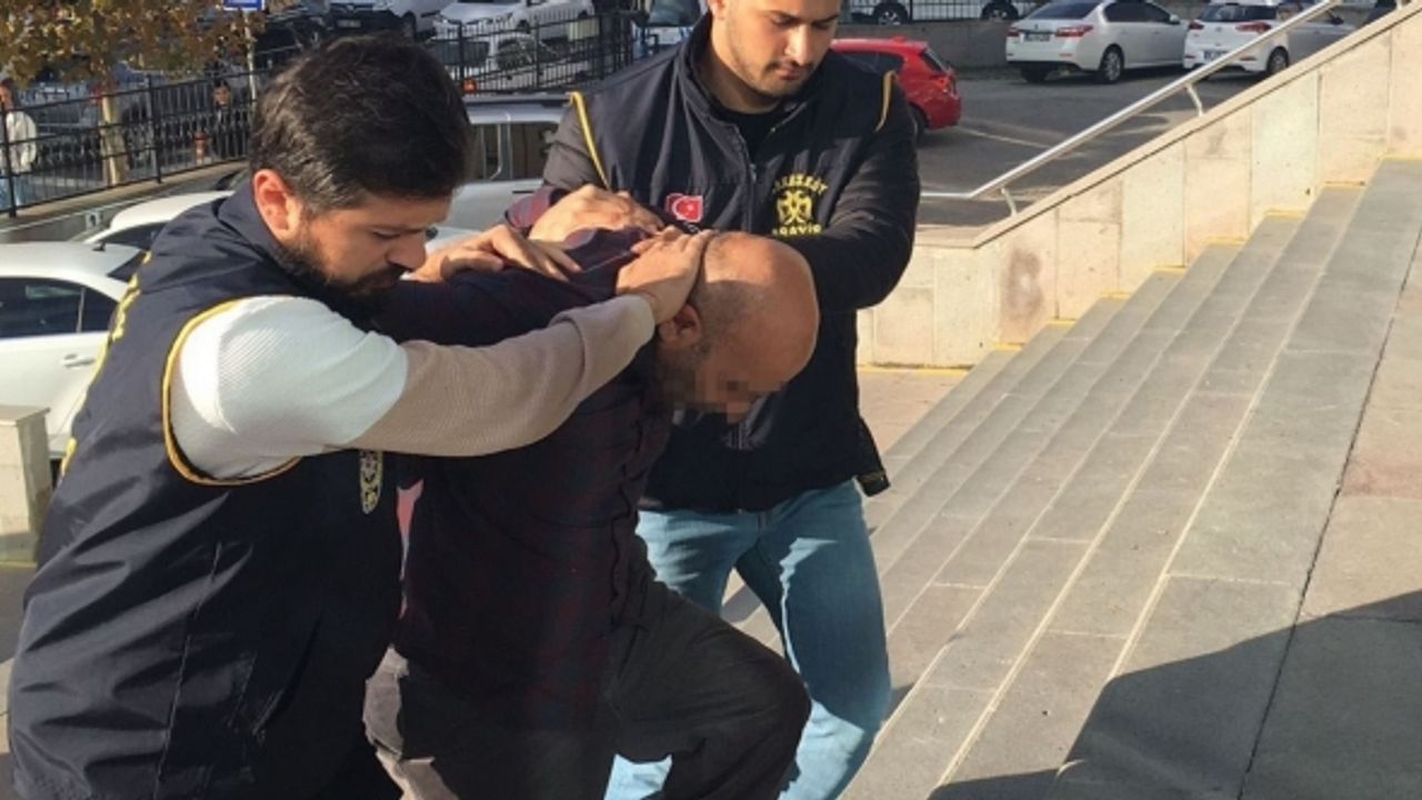 Evine gelen eski eşini öldürdüğü iddia edilen zanlı tutuklandı