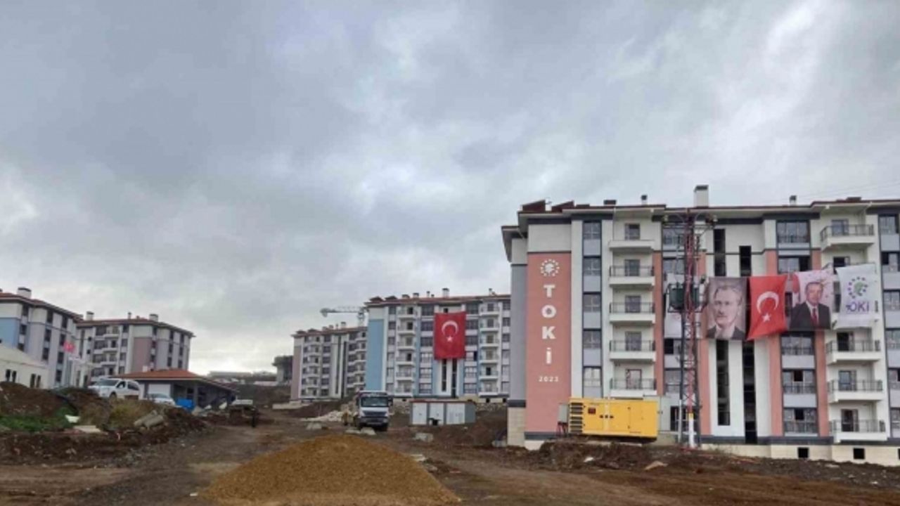 Malatya’da yıl sonuna kadar 4 bin 225 afet konutu afetzedelere teslim edilecek