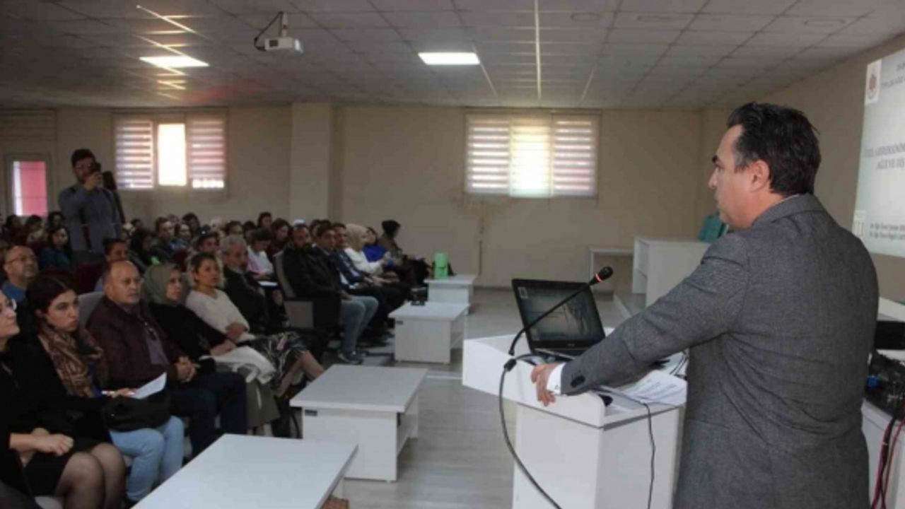 Özel eğitim kurumlarına “Ağız ve Diş Sağlığı Eğitimi” verildi