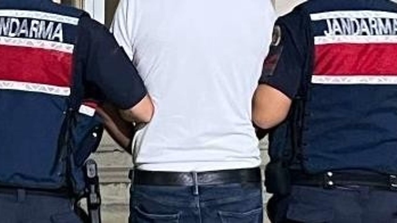 Uyuşturucu etkisiyle araç kullanan sürücüye, jandarma ‘dur’ dedi