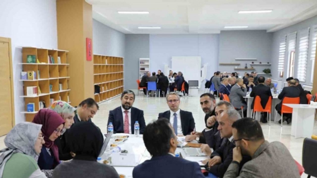 Ağrı’da "Türkiye Yüzyılı Din Öğretimi Çalıştayı" yapıldı