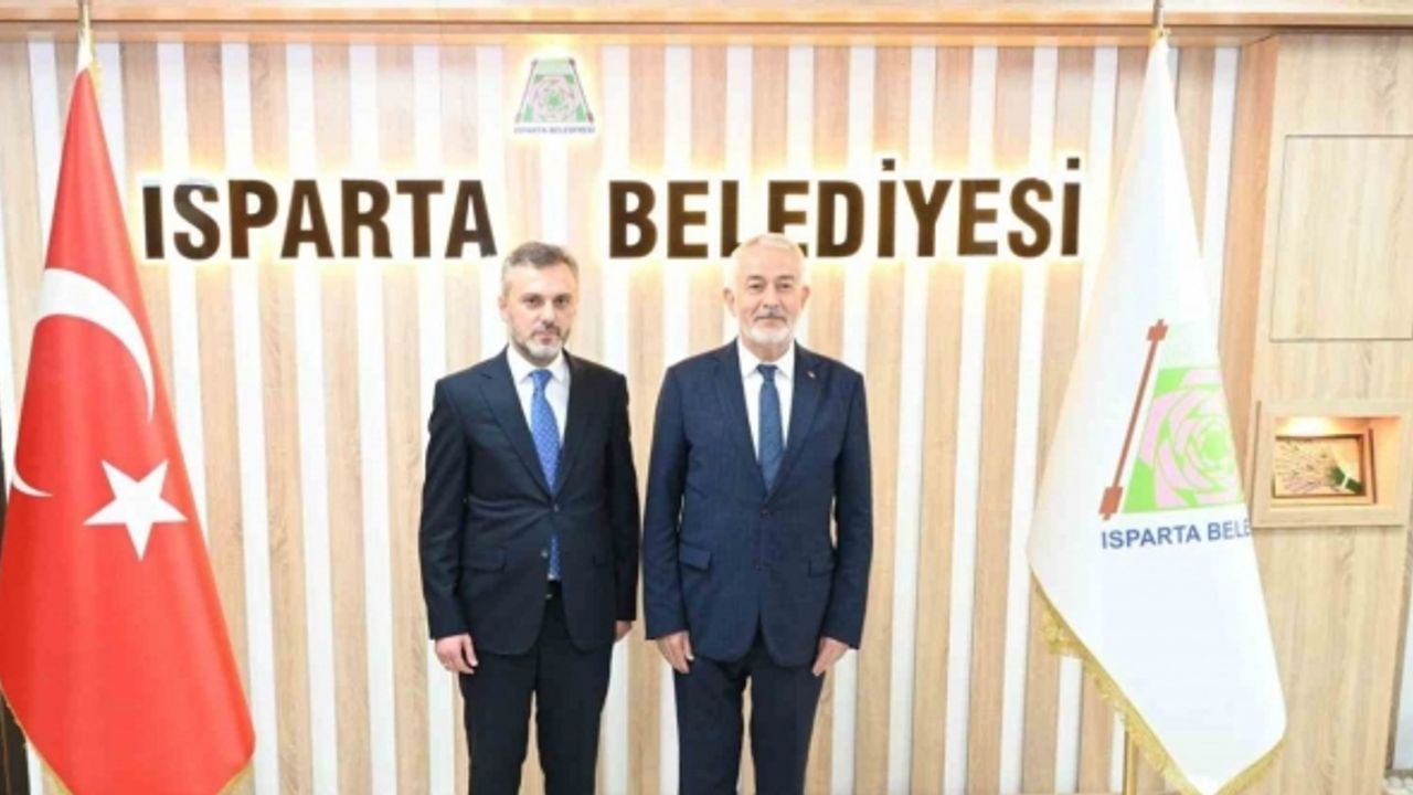 AK Parti Genel Başkan Yardımcısı Kandemir’den Başkan Başdeğirmen’e: “5 seneye 15 senelik hizmet sığdırdınız, iyi ki varsınız”