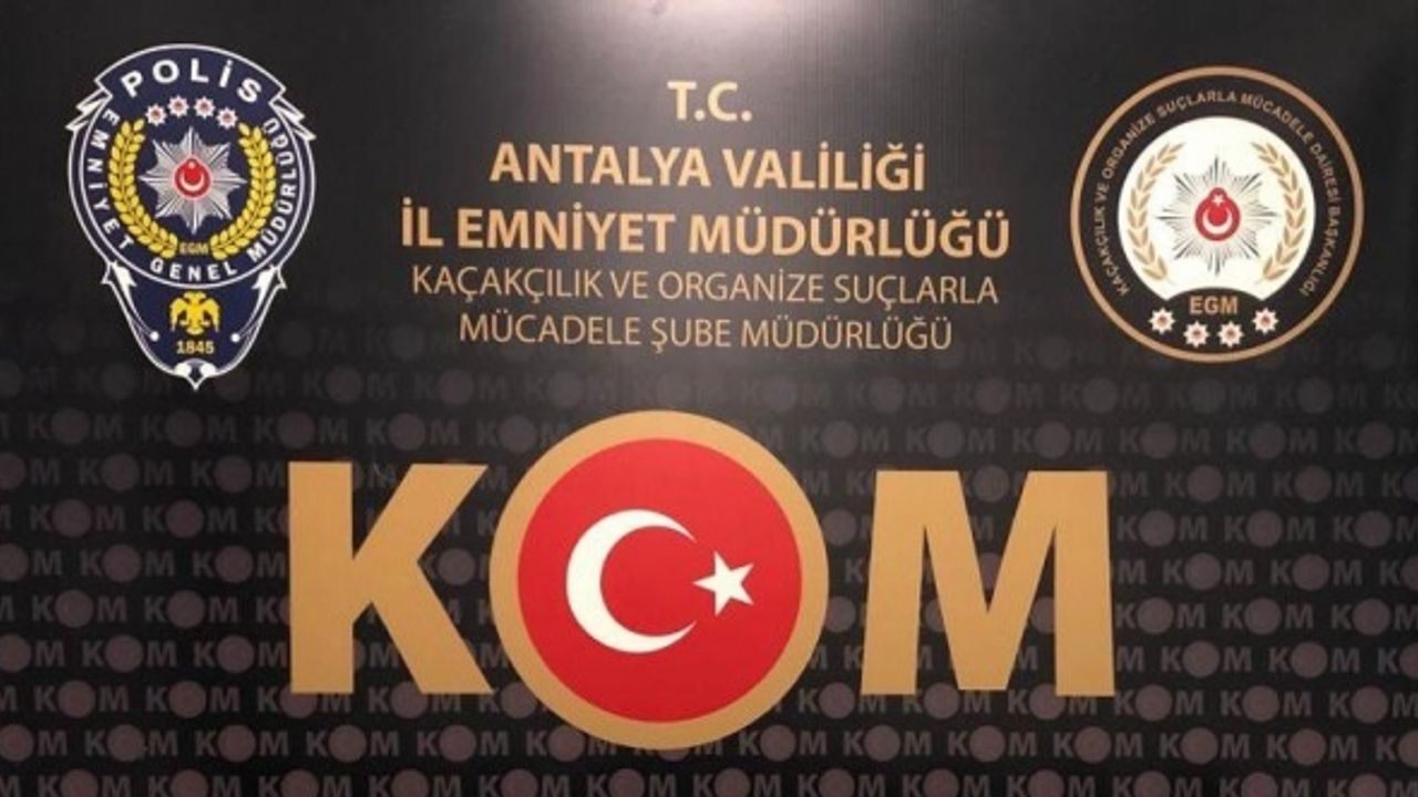 Antalya’da 157 bin 920 adet makaron ele geçirildi