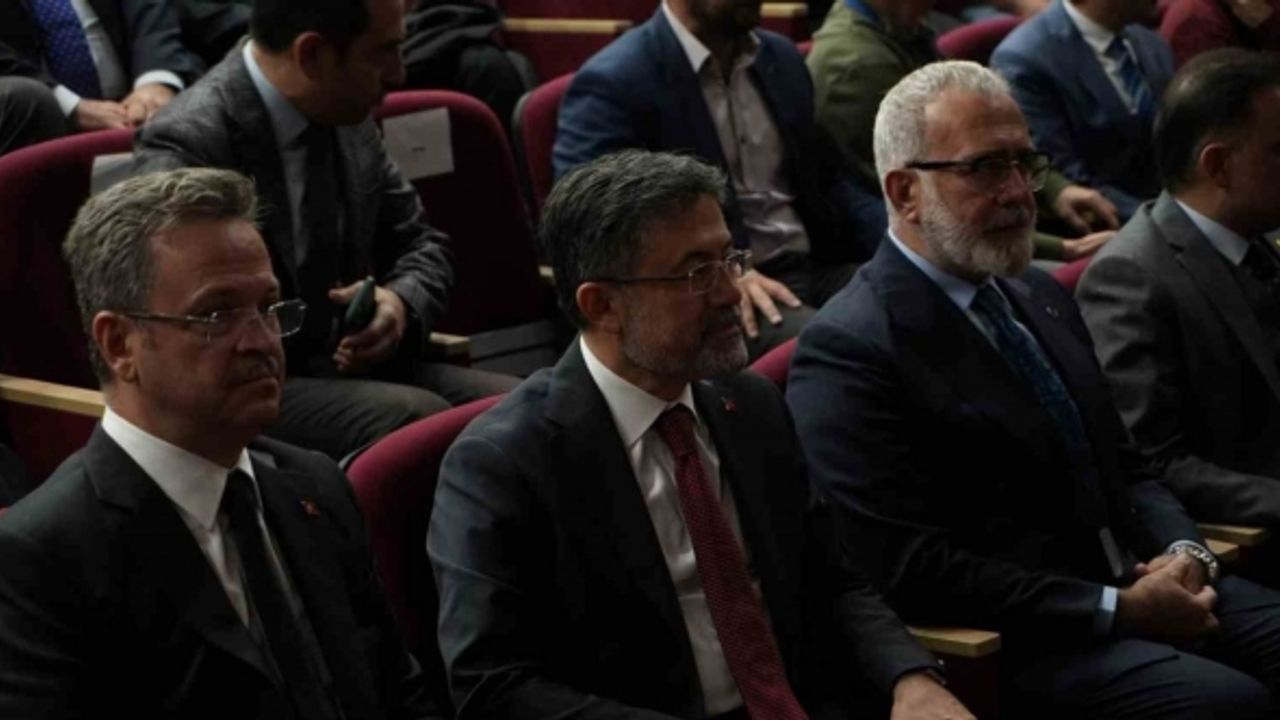 Bakan Yumaklı: “Bal üretiminde dünyanın bir numarasına oturacağız”