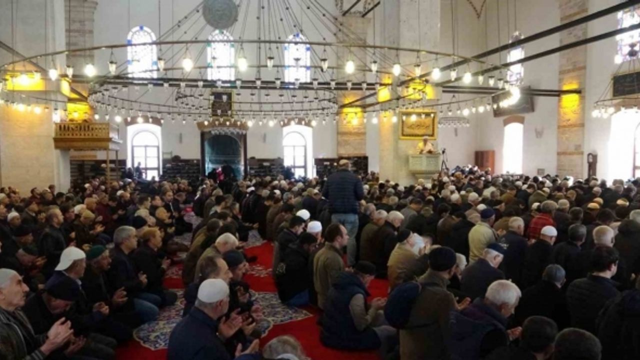 Balıkesir’de Filistinli vatandaşlar için dua edildi