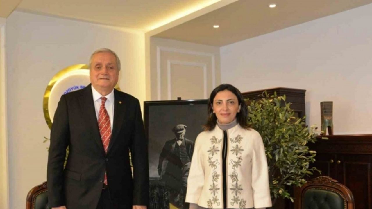 Başkan Bakkalcıoğlu, Bursa Milletvekili Kayışoğlu ile bir araya geldi