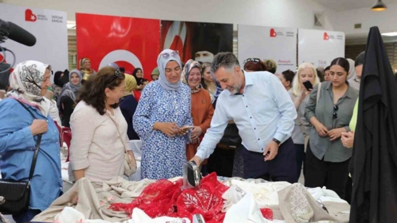 Bayraklılı kadınlar el emeği ürünlerini görücüye çıkaracak