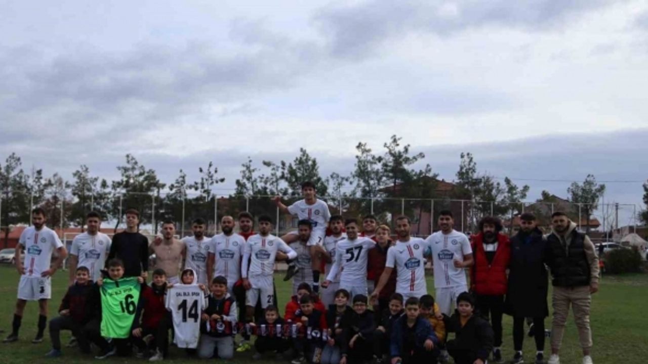 Çal Belediyespor, Acıpayam Belediyespor’u 4-1 mağlup etti