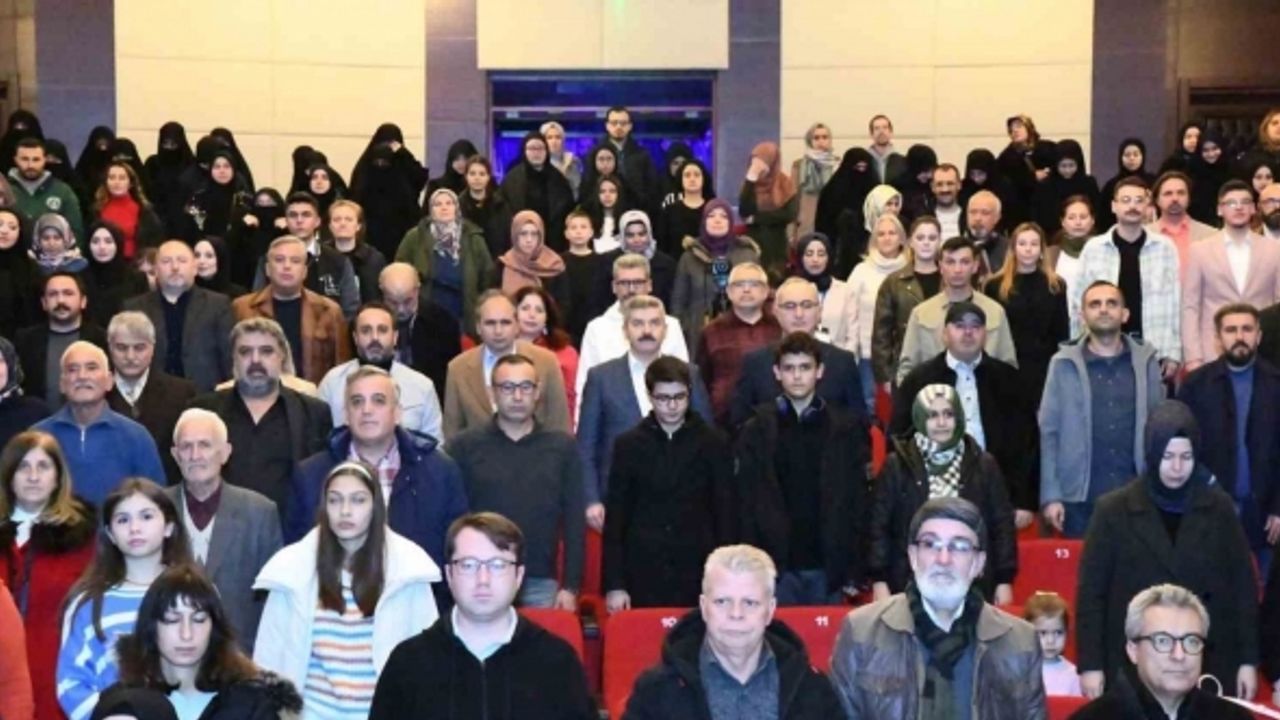 Cumhuriyetin 100. Yılında Uşak film yarışmasında ödüller sahiplerini buldu