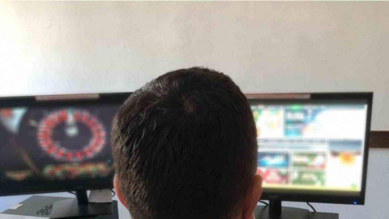 Edirne’de siber suçlarla mücadele: 37 internet sitesi çökertildi