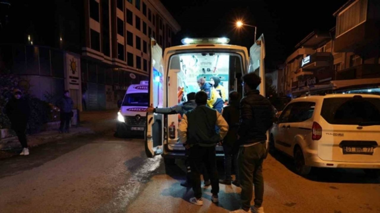 Edirne’de yayaya çarpmamak için manevra yapan motokurye yaralandı