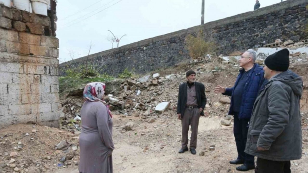 Gaziantep’te yoğun yağışın ardından su baskını olan evlere destek