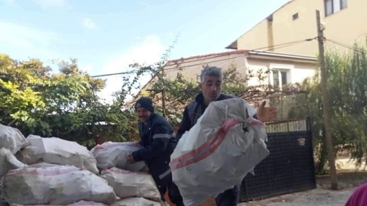 Germencik Belediyesi ihtiyaç sahiplerine destek vermeye devam ediyor