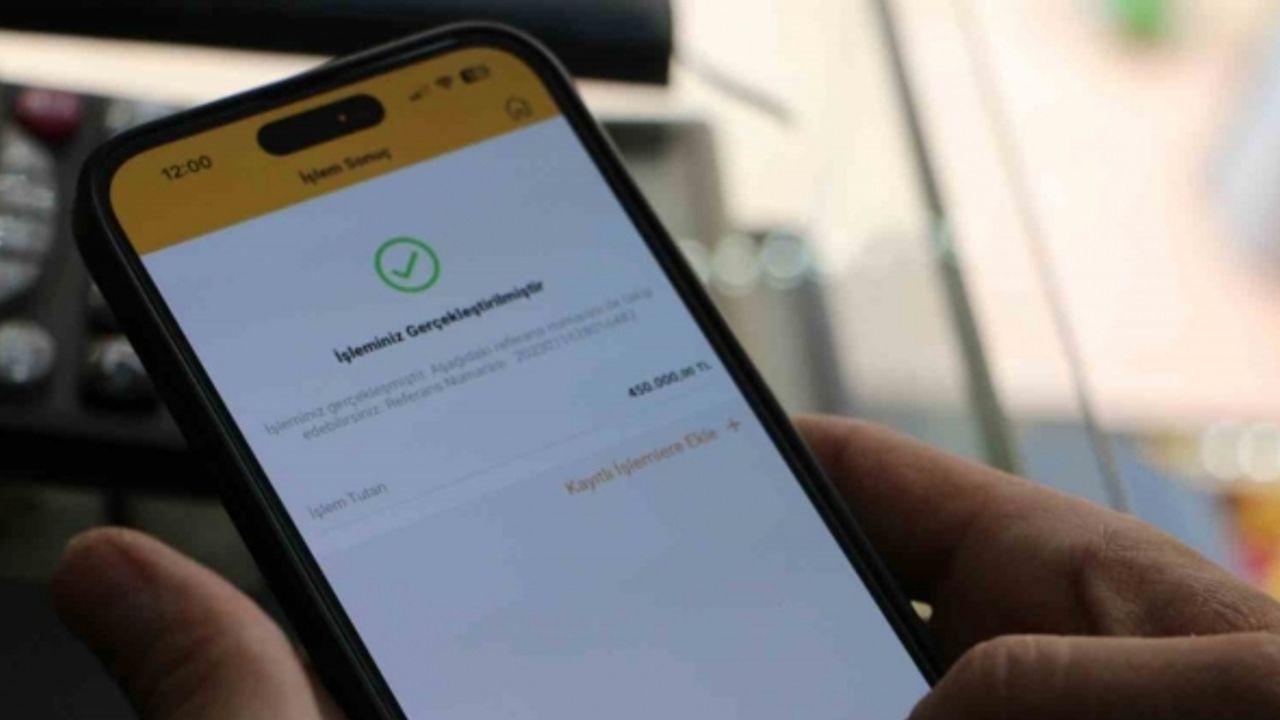 İnsanlık ölmemiş dedirten olay: Hesabına yanlışlıkla yatan 450 bin TL’yi iade etti