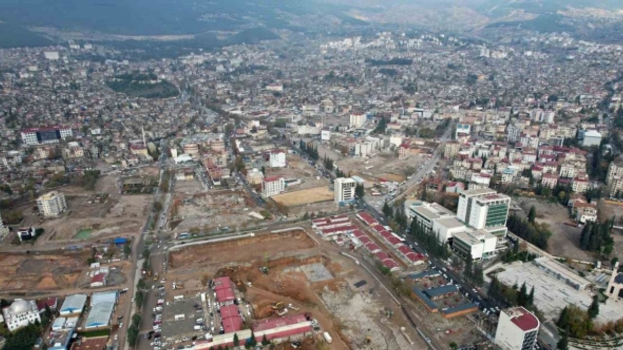 Kahramanmaraş’ta 26 bin 47 ağır hasarlı bina yıkıldı