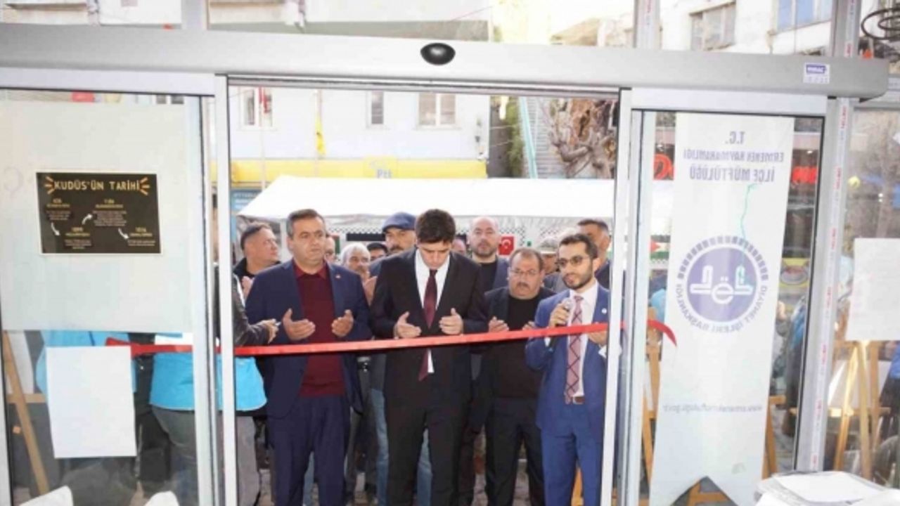 Karaman’da Filistin yararına Hayır Çarşısı açıldı