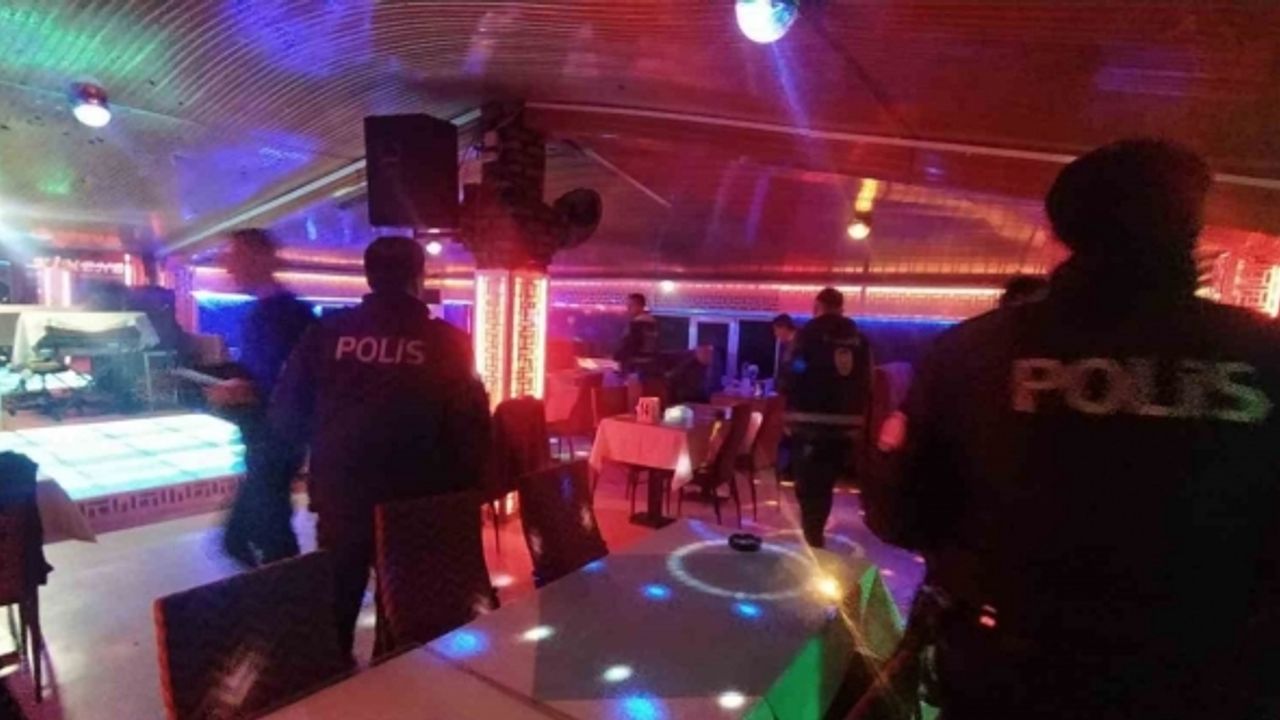 Konya’da ruhsatsız faaliyet gösteren 9 eğlence mekanı mühürlendi