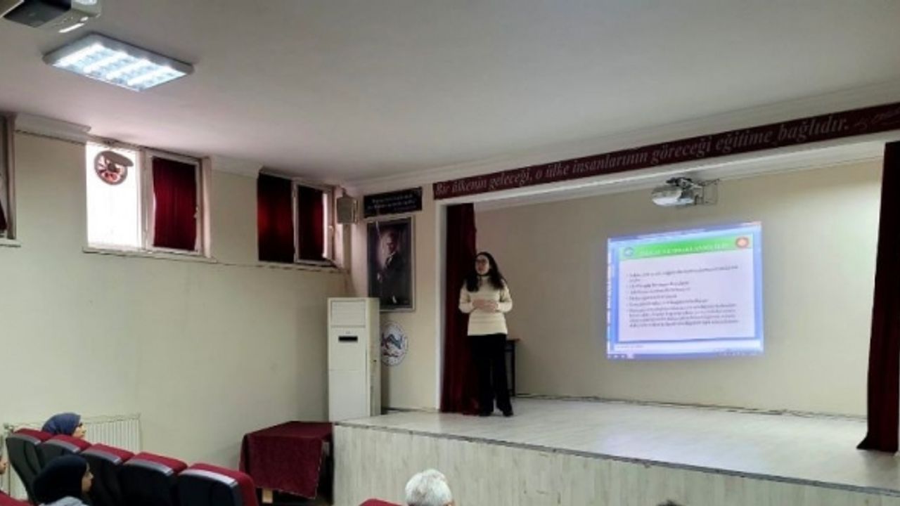 MABEM’den öğrencilere ‘Verimli Ders Çalışma ve Zaman Yönetimi’ semineri