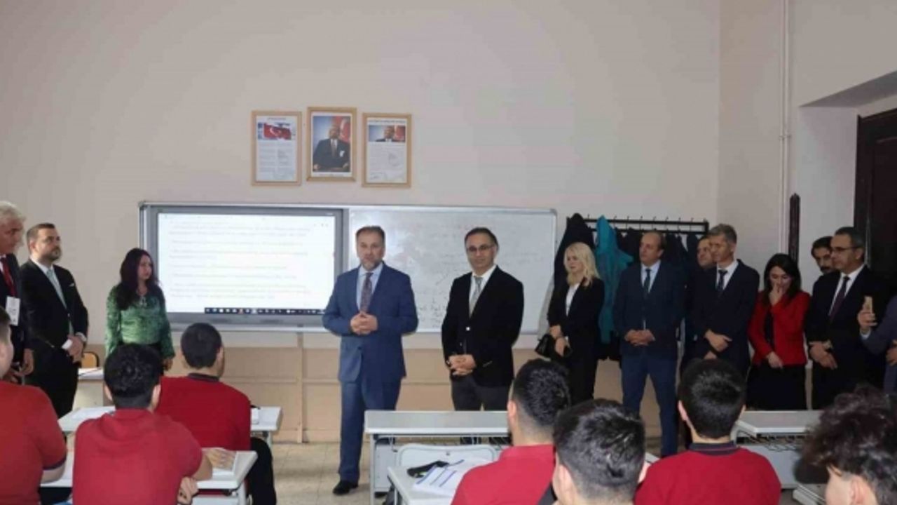 Meslek liseleri tematik oluyor, fabrikaların içinde okul açılıyor