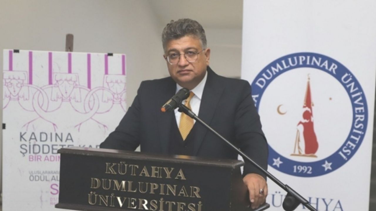 Rektör Kızıltoprak, “Biz Cumhuriyetimizi büyük ölçüde kadın emeğine dayanarak kurduk”