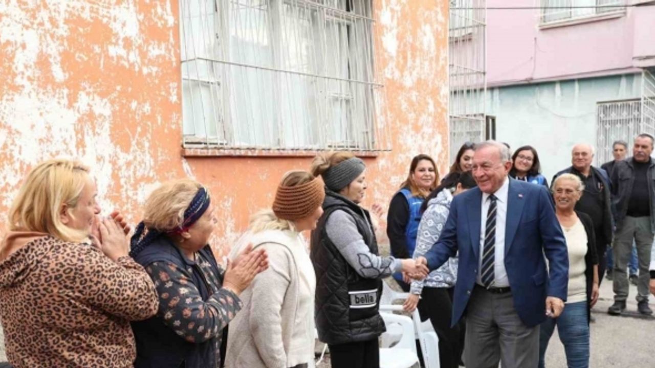 Seyhan Belediye Başkanı Akay: "Sorunları en derinden yaşayan kadınlardır"