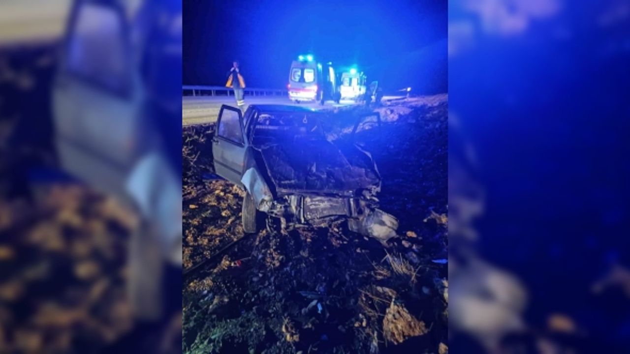 Takla atıp şarampole giren otomobilde 4 kişi yaralandı