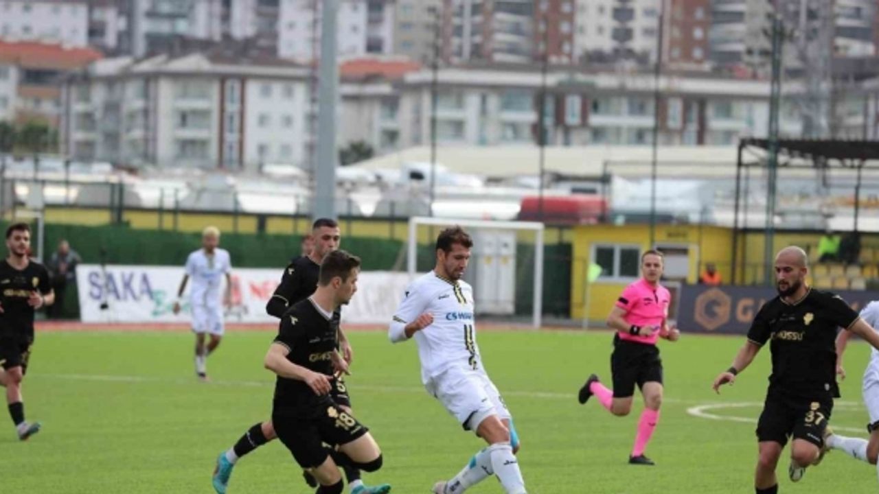 TFF 3. Lig: Aliağaspor FK: 2 - Gümüşhane Sportif Faaliyetler: 1