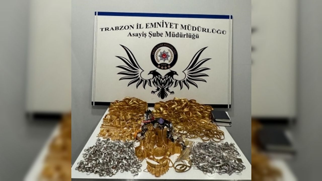 Trabzon’da 2 kuyumcu piyasadan ucuza altın satarak ve sahte altın vererek 22 kişiyi 3 milyon lira dolandırdı