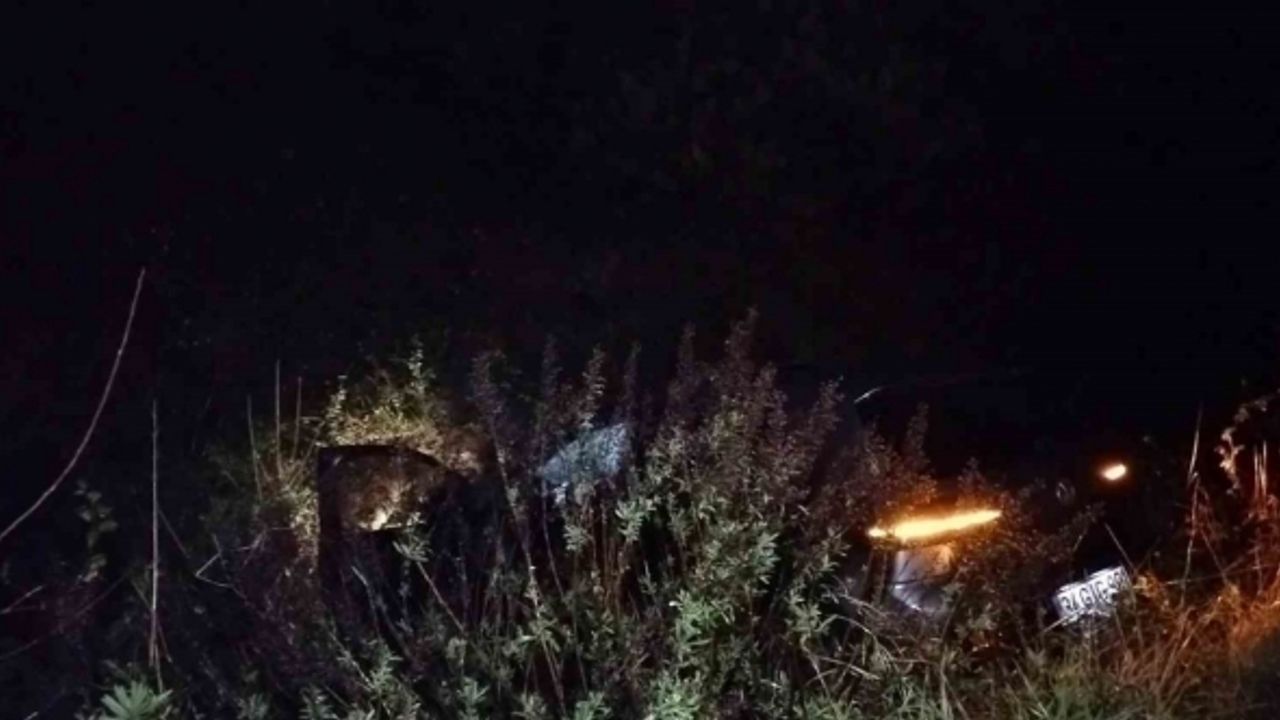 Tuzla’da kontrolden çıkan araç şarampole uçtu: 1 yaralı