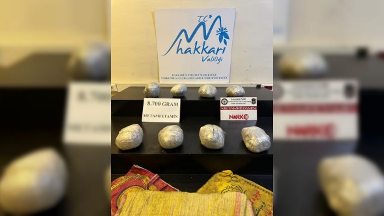 Yüksekova’da 8 kilo 700 gram metamfetamin ele geçirildi
