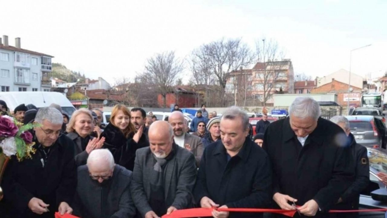 100. Yıl Bozüyük Çarşı Meydanı’nda Cumhuriyet Restoranı hizmete girdi