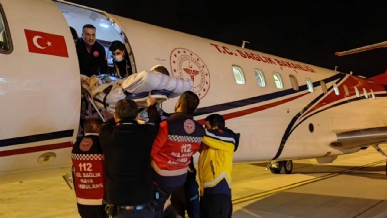 20 yaşındaki genç ambulans uçakla Ankara’ya sevk edildi
