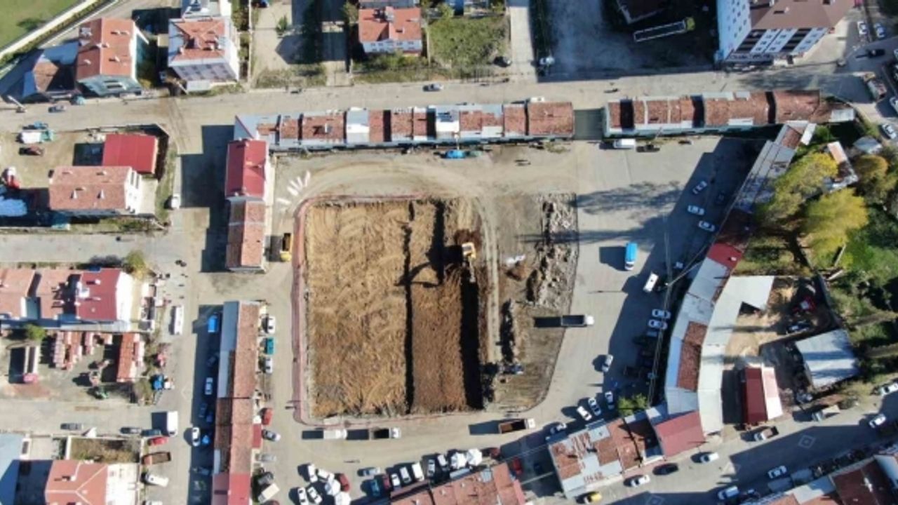 45 milyon liraya mal olacak ısıtmalı kapalı pazar yerinde çalışmalar sürüyor