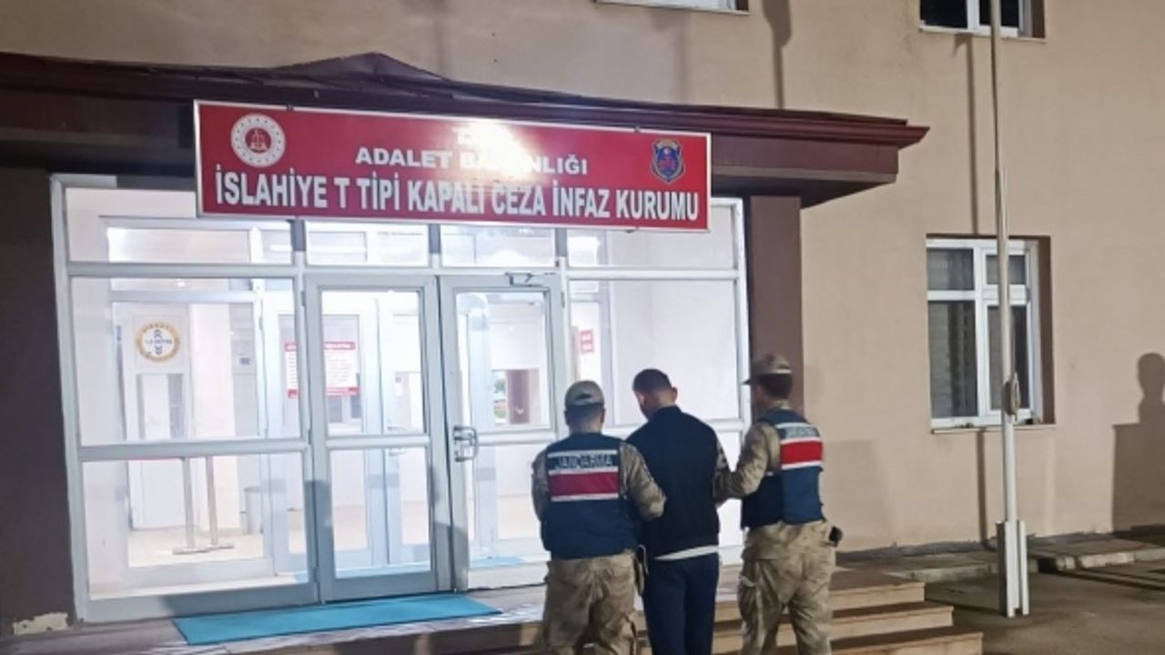 4 ayrı evde hırsızlık yapan 2 şüpheli jandarmadan kaçamadı