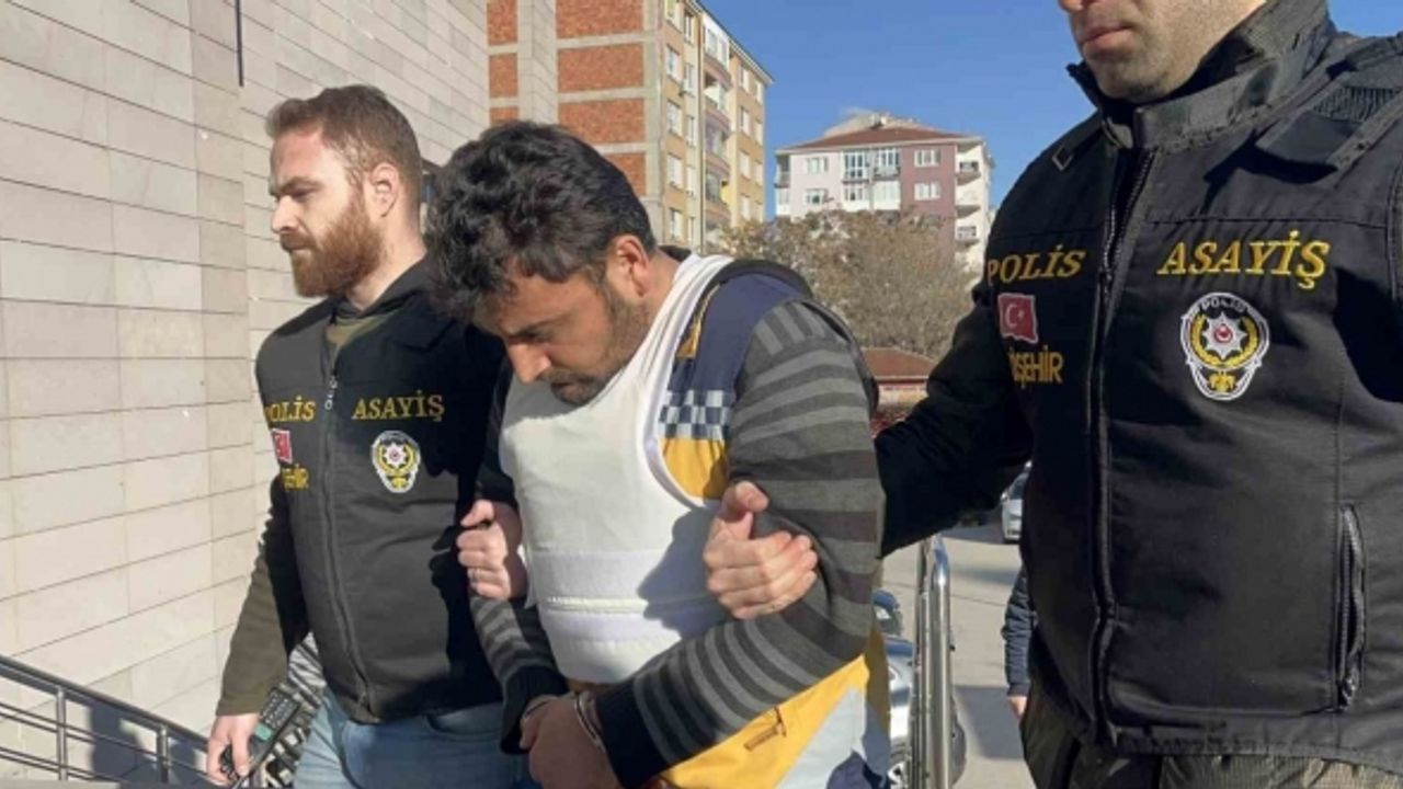 72 yaşındaki kadını öldürdüğü iddia edilen hasta bakım ambulansı şoförü tutuklandı