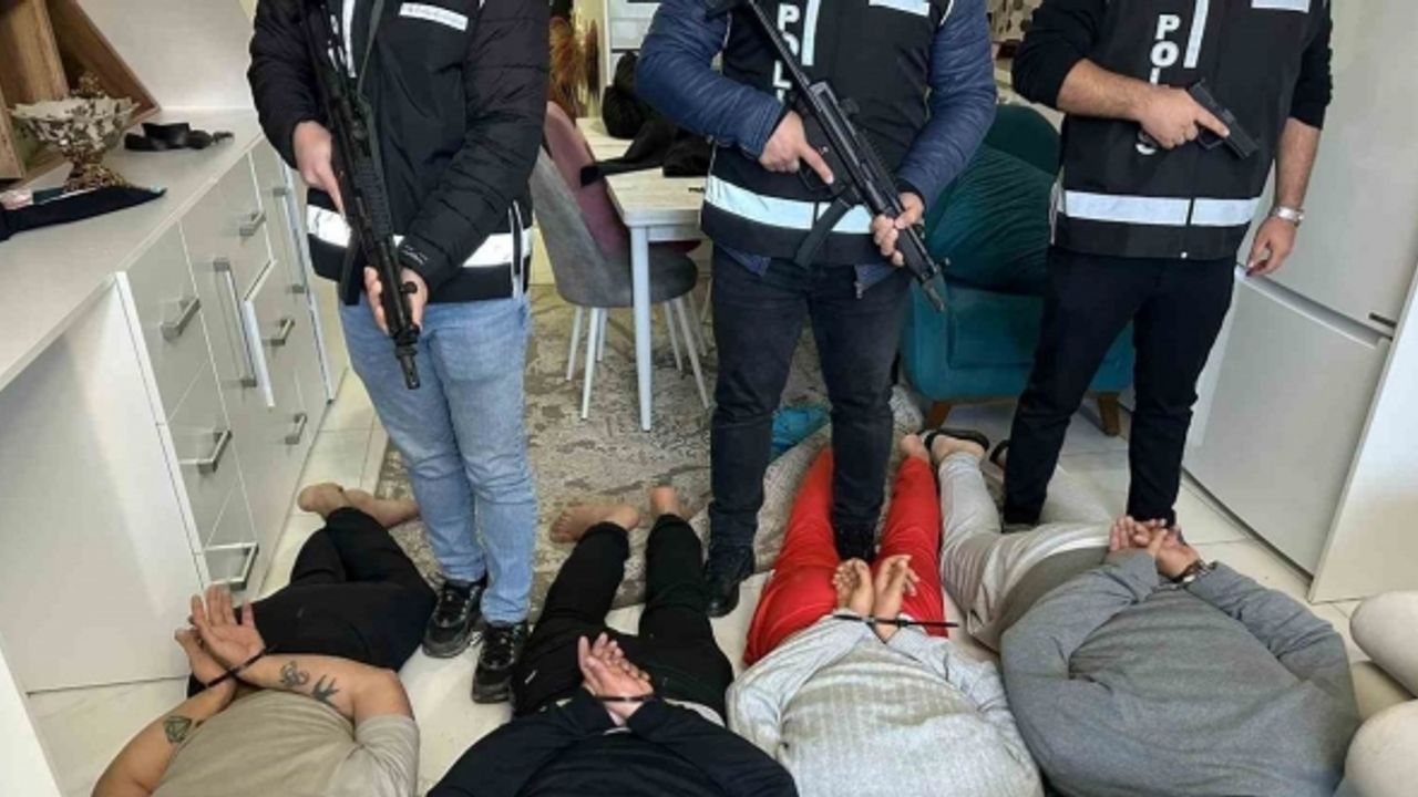 Adana’da ’Bayğaralar’ çetesinin geri kalan üyeleri de alaşağı edildi