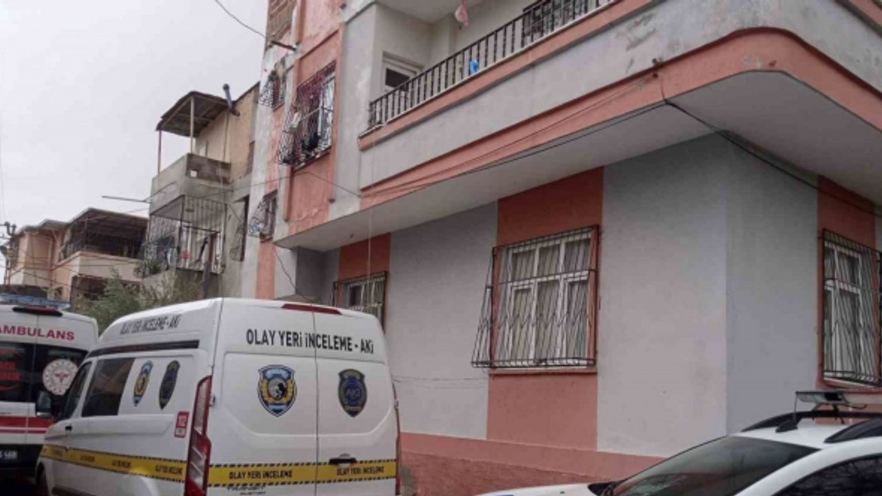 Adana’da oğlu tarafından vurulan kadın 54 günlük yaşam savaşını kaybetti