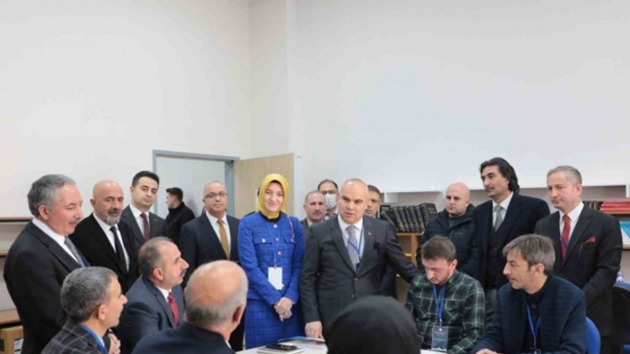 Ağrı’da, “Türkiye’nin Zirvesinde Eğitim Çalıştayı” programı