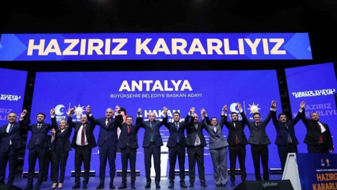 AK Parti Antalya Büyükşehir Belediye Başkan Adayı Hakan Tütüncü oldu.
