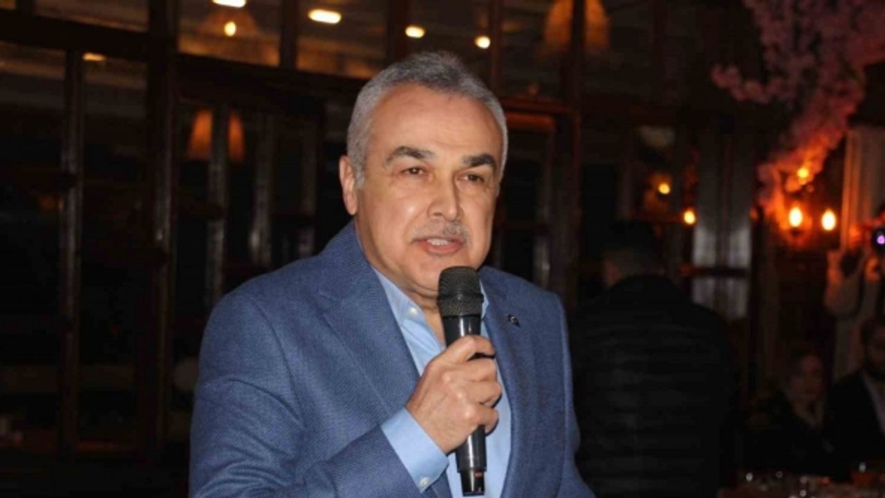 AK Parti Aydın Büyükşehir Belediye Başkan Adayı Savaş gazeteciler ile bir araya geldi