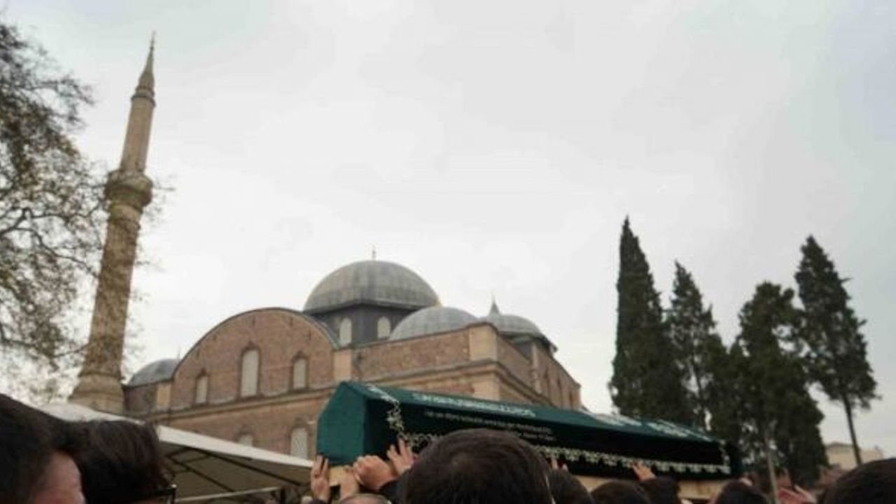 AK Parti Balıkesir İl Gençlik Kolları Başkanı son yolculuğuna uğurlandı
