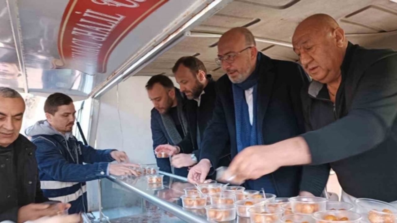 AK Parti Kütahya İl Gençlik Kolları Başkanlığı, Hüseyin Murat Uysal için lokma hayrı yaptı