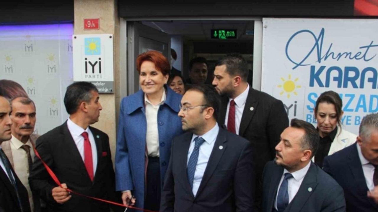Akşener: "Seçimlere iyi ki de hür ve müstakil olarak bu seçime giriyoruz"