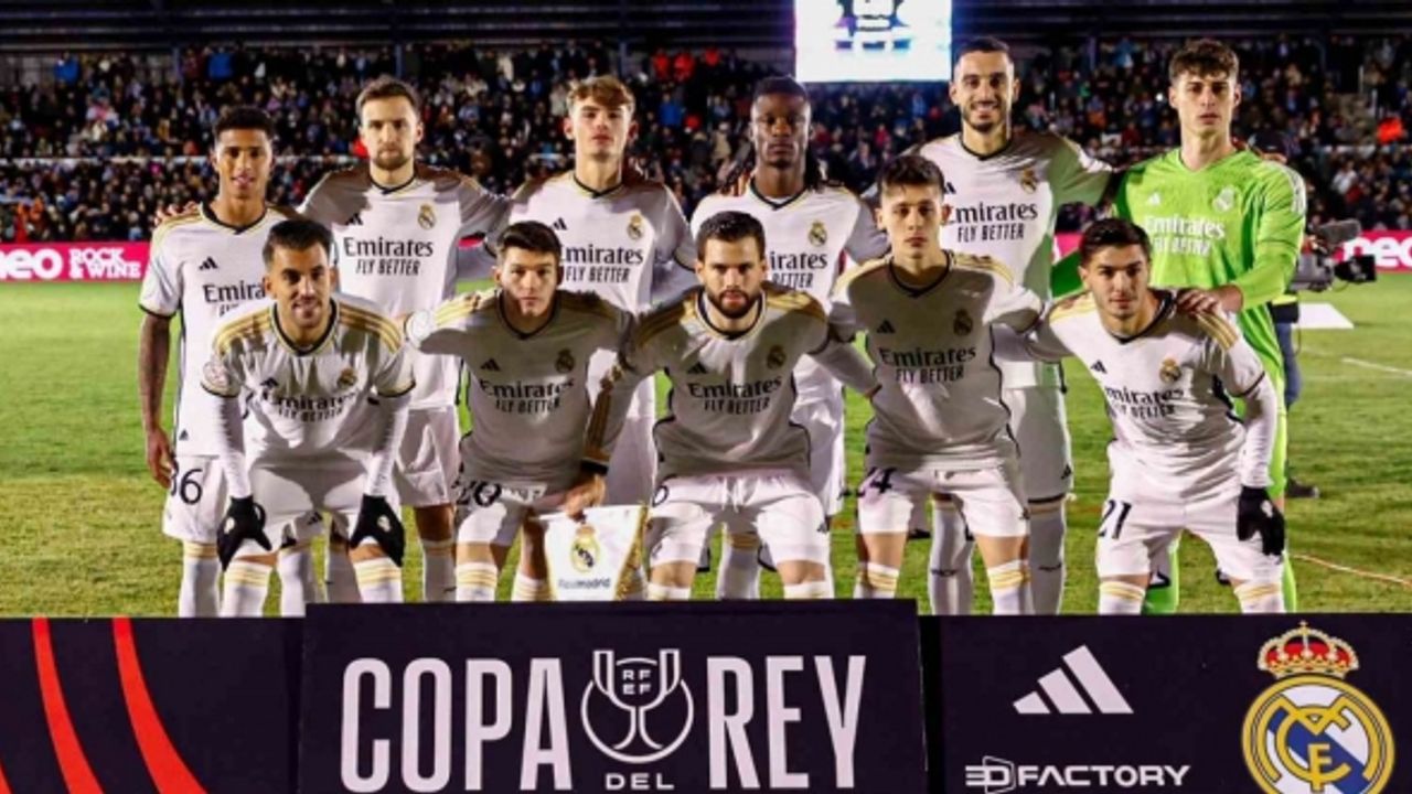 Arda Güler, Real Madrid formasıyla ilk resmi maçına çıktı