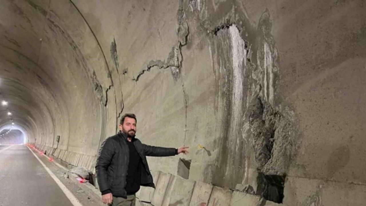 Artvin-Yusufeli karayolundaki 39 tünelden biri olan T14 Tüneli’nde oluşan çatlaklar ve açılmalar sürücüleri tedirgin ediyor