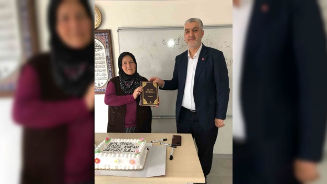 Azmetti, 73 yaşında Kur’an-ı Kerim okumayı öğrendi