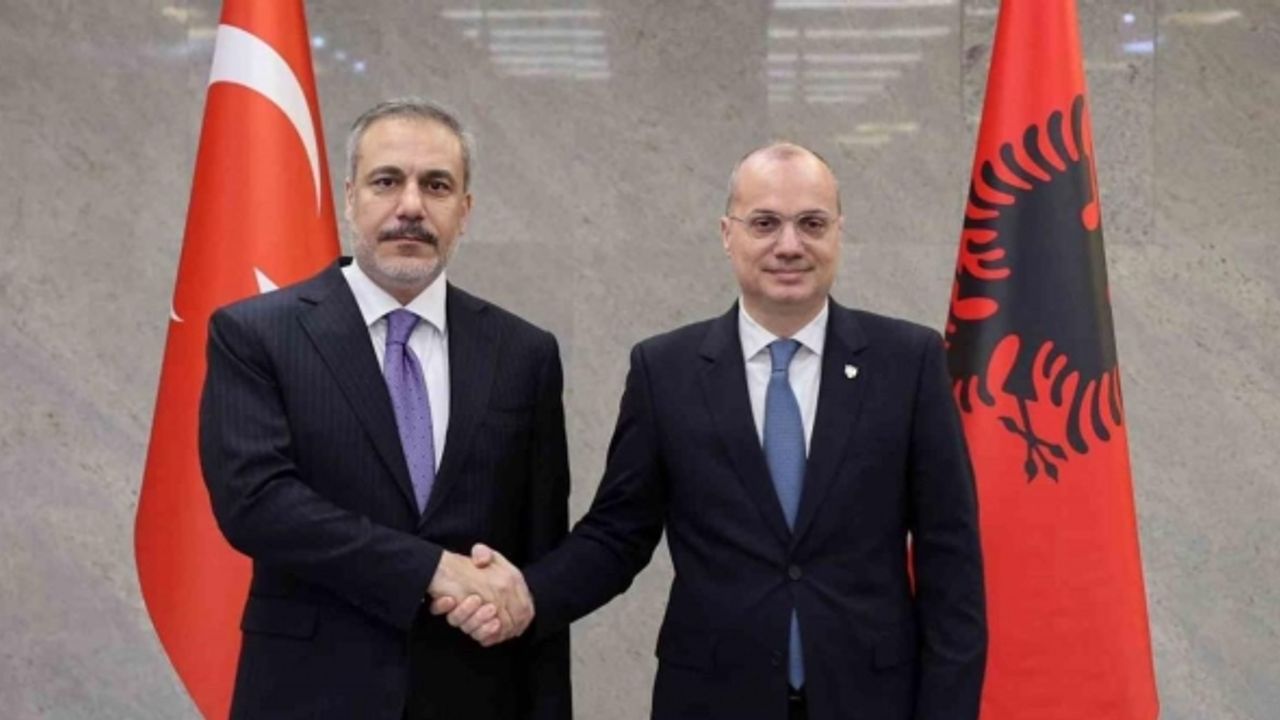 Bakan Fidan, Arnavut mevkidaşı Hasani ile görüştü