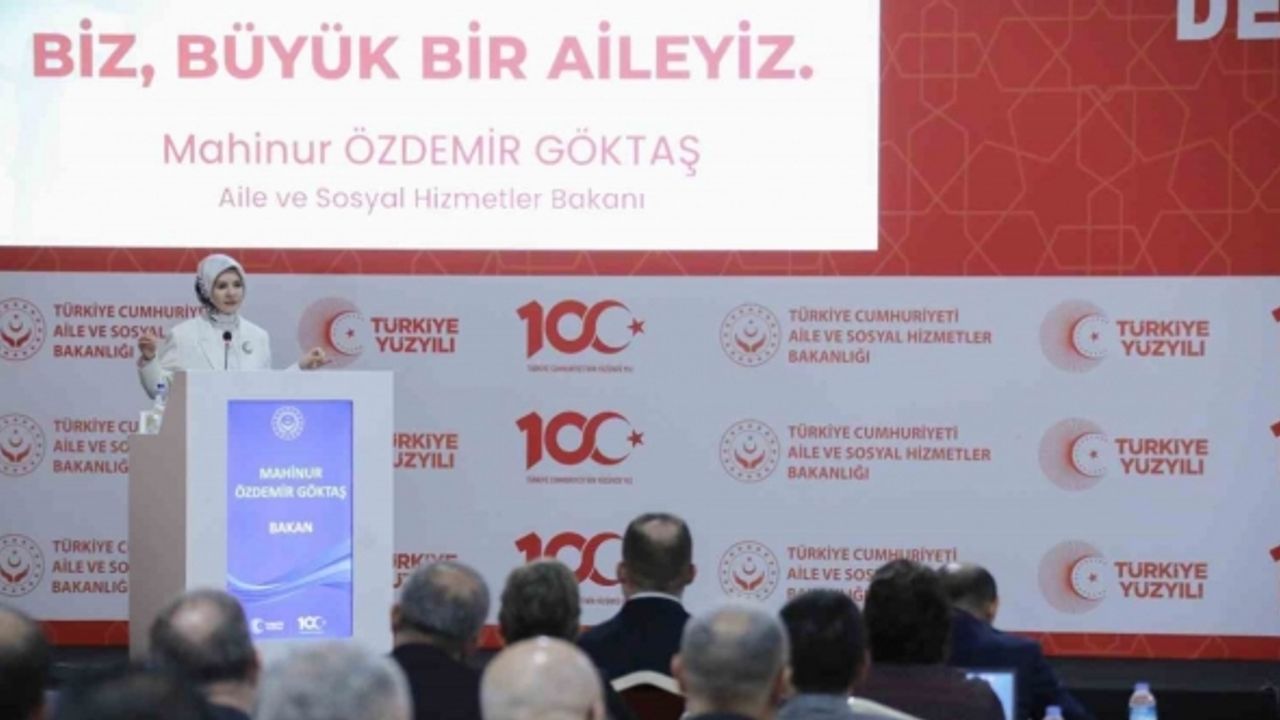 Bakan Göktaş: “Masa başında olan il müdürleri değil sahada olan il müdürleri istiyorum”